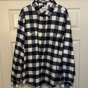 Goodfellow & Co Black and White Plaid Casual Button Down Shirt